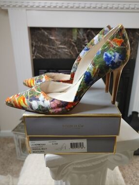 Louise et Cie Hermosa Pump, Floral Maui 8.5